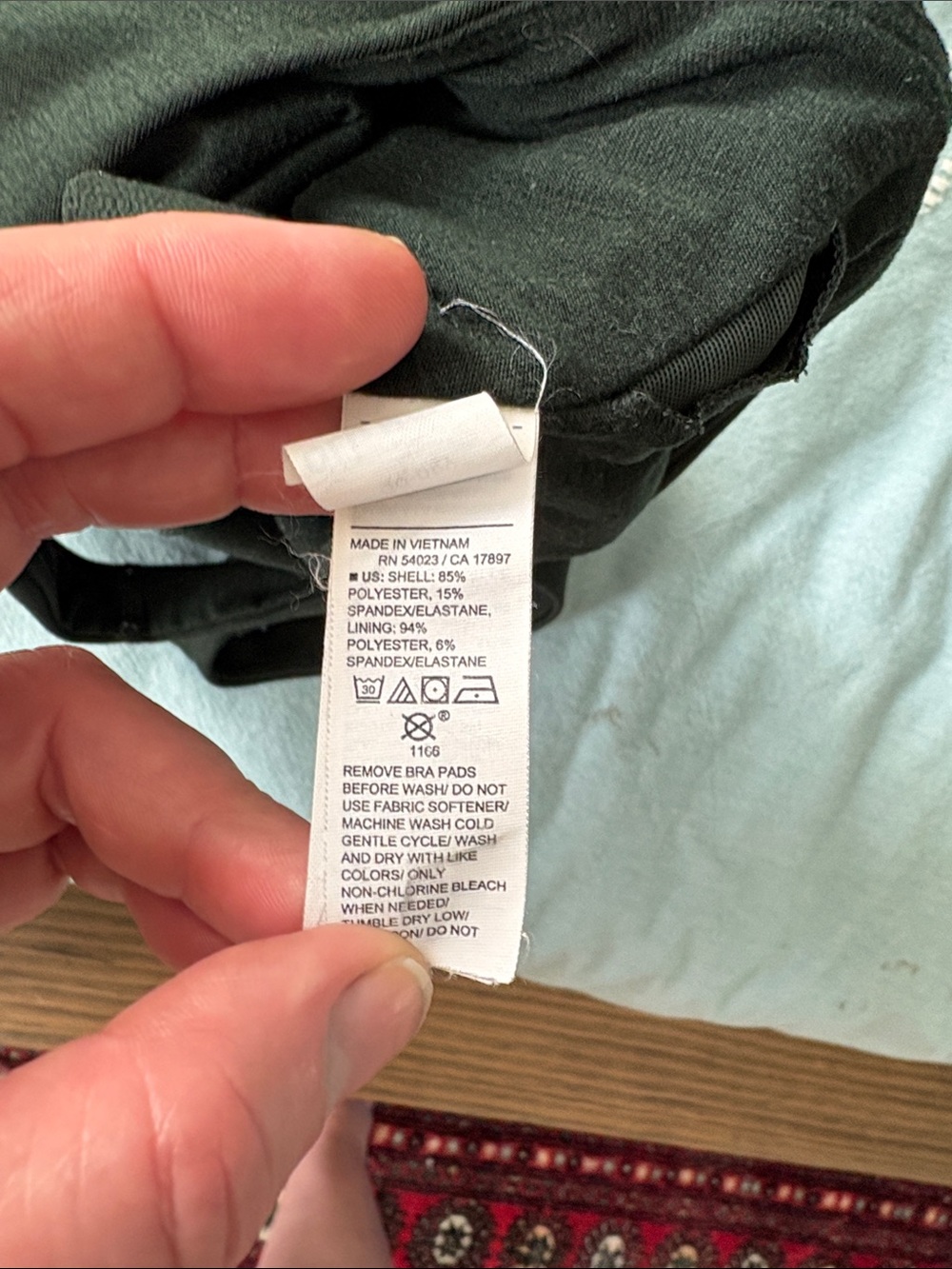 Old Navy Comfy Cloud high neck sports bra - Picture 4 of 5